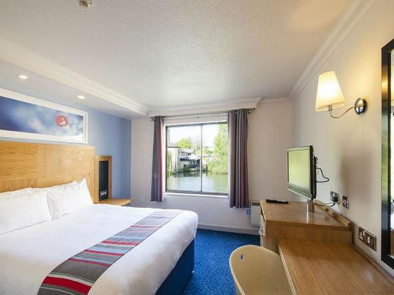 Travelodge Bath Waterside Εξωτερικό φωτογραφία