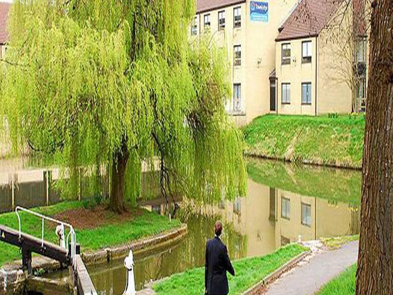 Travelodge Bath Waterside Εξωτερικό φωτογραφία