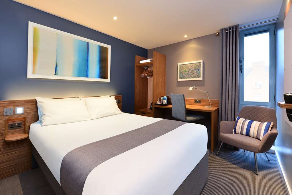 Travelodge Bath Waterside Δωμάτιο φωτογραφία