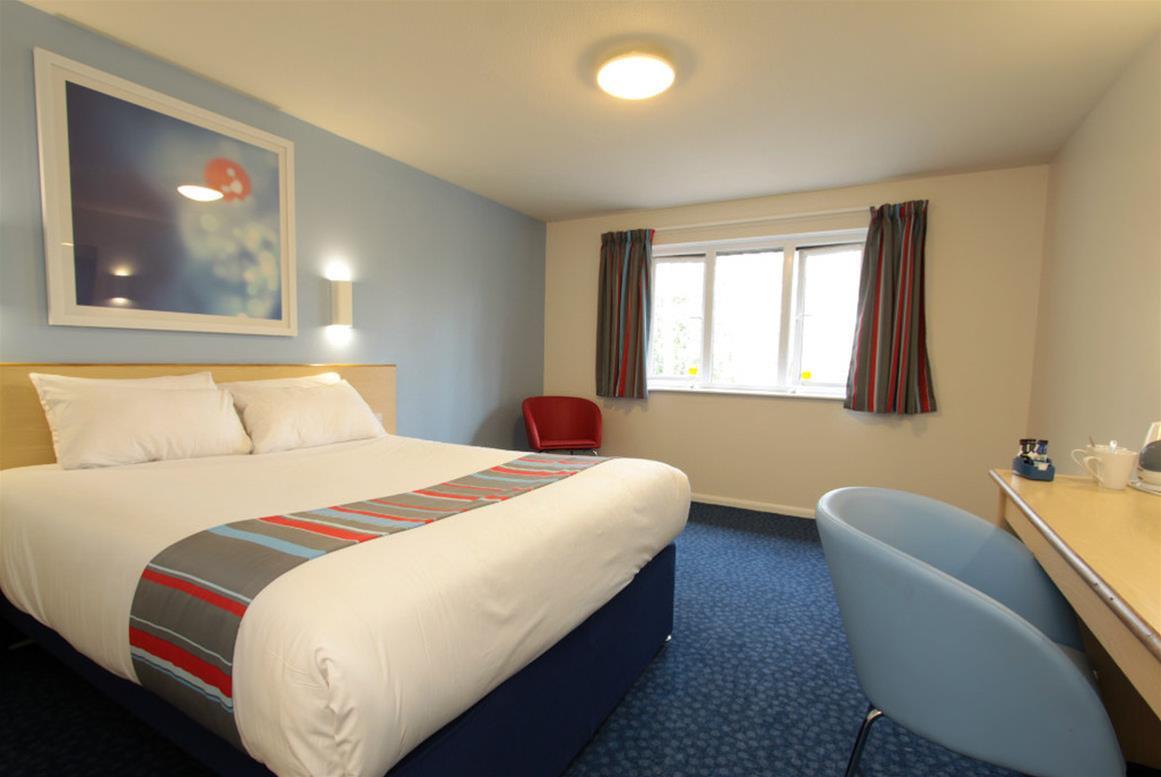 Travelodge Bath Waterside Εξωτερικό φωτογραφία